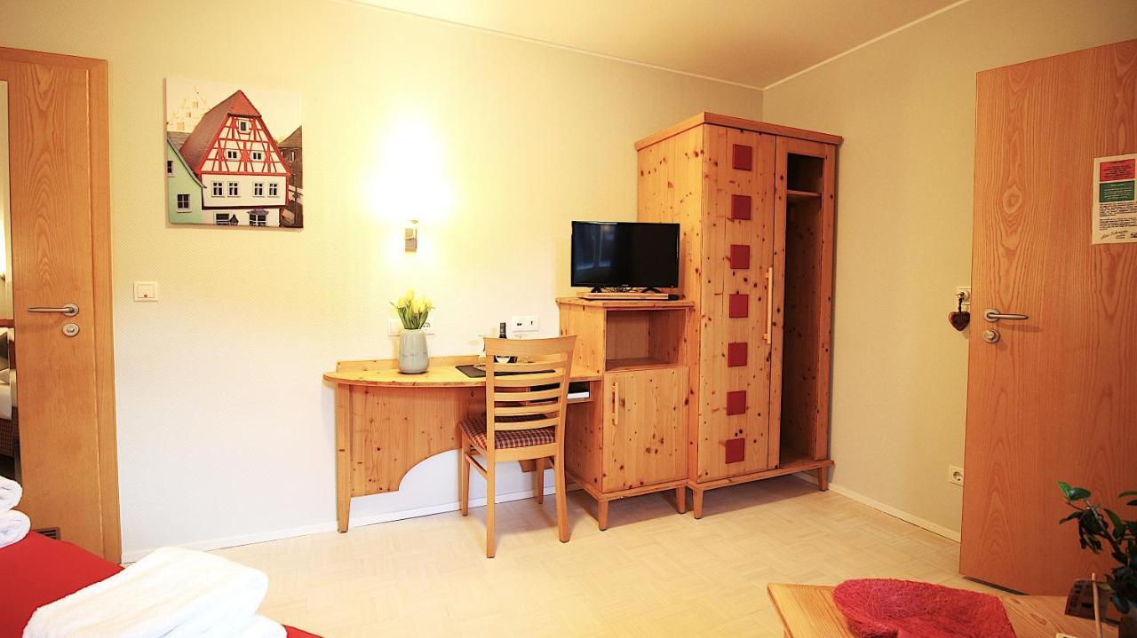 Aparthotel Alte Schmiede デッテルバッハ エクステリア 写真